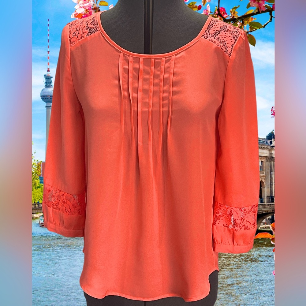 Mine Neon Coral Pin Tuck 3/4 Sleeve blouse Size S - Picture 1 of 5